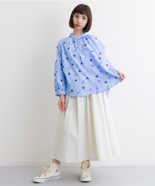 MERLOT（メルロー）の「おにぎりころころサーキュラーブラウス2213（シャツ/ブラウス・レディース・ホワイト/ライトブルー・FREE）」の13枚目の写真