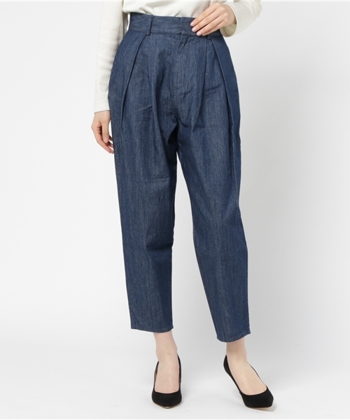 AZUL by moussy(アズールバイマウジー)の「タックハイウエストデニムパンツ(デニムパンツ・レディース・ブラック/ネイビー・MEDIUM/LARGE/SMALL)」の2枚目の写真