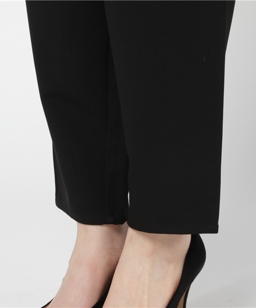 AZUL by moussy(アズールバイマウジー)の「タックハイウエストデニムパンツ(デニムパンツ・レディース・ブラック/ネイビー・MEDIUM/LARGE/SMALL)」の6枚目の写真