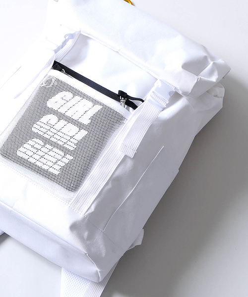 WEGO（ウィゴー）の「WEGO/ポーチ付きハートチャームリュック（バックパック/リュック・レディース・その他2/その他1/ホワイト/ブラック・FREE）」の2枚目の写真