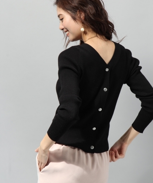 Andemiu(アンデミュウ)の「2WAYファーボタンプルオーバー/カーディガン777402(カーディガン/ボレロ・レディース・ブラック/ライトグレー/ピンク・FREE)」の12枚目の写真