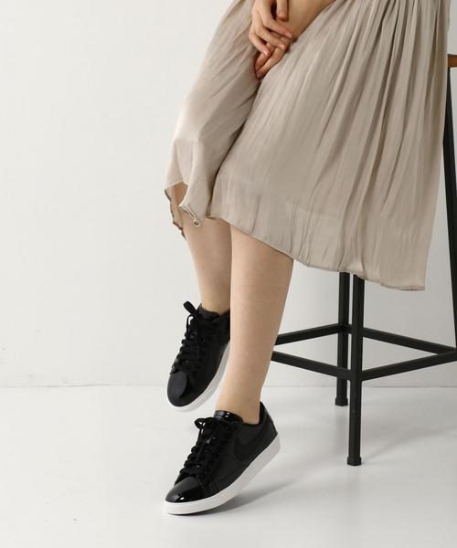 NIKE(ナイキ)の「NIKE WMNS プレイザーPRM(スニーカー・レディース・ブラック・24.5cm/23cm/24cm/23.5cm)」の8枚目の写真