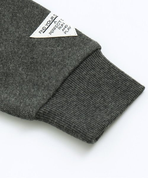 BREEZE（ブリーズ）の「袖切替トレーナー（スウェット・キッズ・カーキ/ネイビー/キナリ・80/90/110/140/130/120/100）」の10枚目の写真