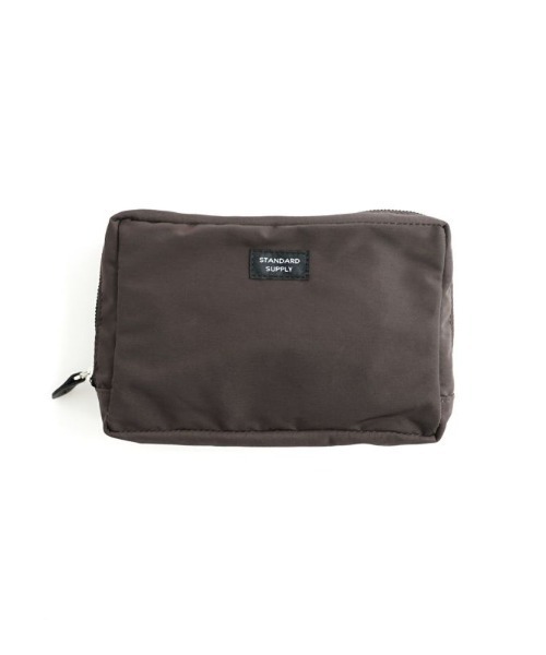 STANDARD SUPPLY（スタンダードサプライ）の「スタンダードサプライ / SIMPLICITY シンプリシティ / SQUARE POUCH L スクエアポーチL（ポーチ・レディース・ホワイト/ブラック/ベージュ/グレー/イエロー/ダークネイビー/ダークパープル/グリーン/チャコールグレー/モカ/ブルー/サファリグリーン/レンガ/マスタード/レッド/グリーン系その他/コーラルピンク/ストーン/サンドベージュ/オレンジ/ライトグレー系/ダークブラウン/キナリ/コバルトブルー/アイボリー/ケリーグリーン・FREE）」の8枚目の写真