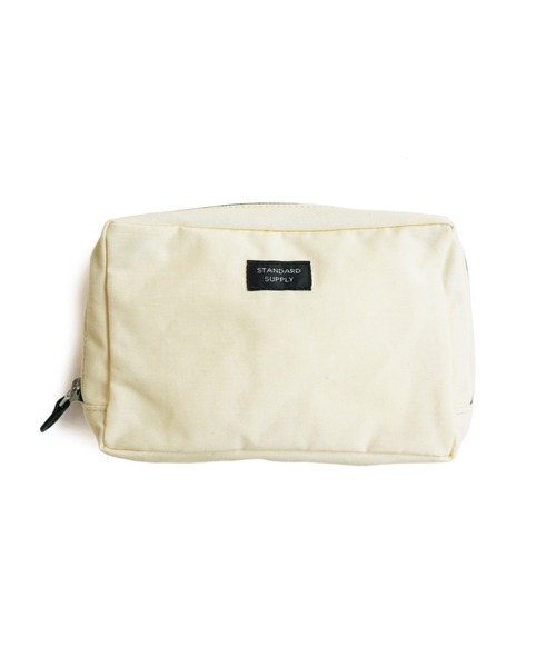 STANDARD SUPPLY（スタンダードサプライ）の「スタンダードサプライ / SIMPLICITY シンプリシティ / SQUARE POUCH L スクエアポーチL（ポーチ・レディース・ホワイト/ブラック/ベージュ/グレー/イエロー/ダークネイビー/ダークパープル/グリーン/チャコールグレー/モカ/ブルー/サファリグリーン/レンガ/マスタード/レッド/グリーン系その他/コーラルピンク/ストーン/サンドベージュ/オレンジ/ライトグレー系/ダークブラウン/キナリ/コバルトブルー/アイボリー/ケリーグリーン・FREE）」の3枚目の写真