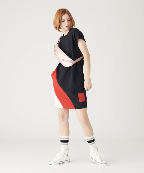 Calvin Klein Jeans Accessory（カルバン・クラインジーンズアクセサリー）の「ストリート ボディ バッグ（ボディバッグ/ウエストポーチ・メンズ・ブラック/シルバー/ブルー/ライトピンク・FREE）」の6枚目の写真