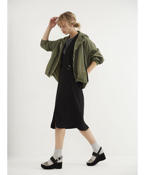 Editt by YECCA VECCA（エディットバイイェッカヴェッカ）の「オーバーポケットジャンスカ（ジャンパースカート・レディース・ブラック/ベージュ/カーキ・FREE）」の7枚目の写真