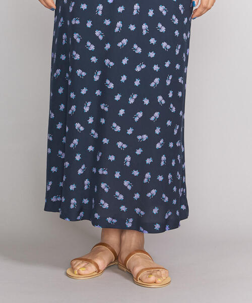 BEAUTY&YOUTH UNITED ARROWS（ビューティーアンドユースユナイテッドアローズ）の「BY フラワープリントマキシスカート 3（スカート・レディース・ネイビー/レッド・LARGE/SMALL/MEDIUM）」の16枚目の写真