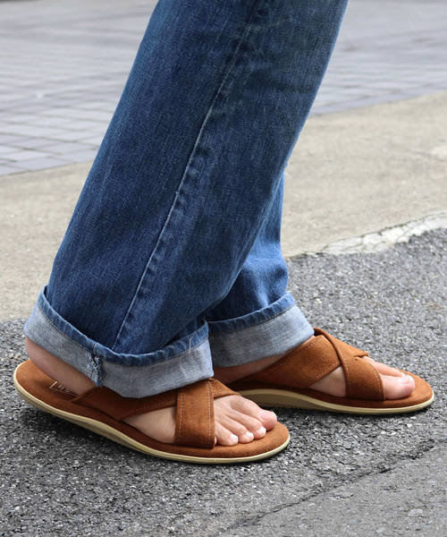 ISLAND SLIPPER（アイランドスリッパ）の「ISLAND SLIPPER/アイランドスリッパ CLASSIC SLIDE SANDAL（サンダル・メンズ・ネイビー/ブラック/ブラウン・10/9/8）」の2枚目の写真