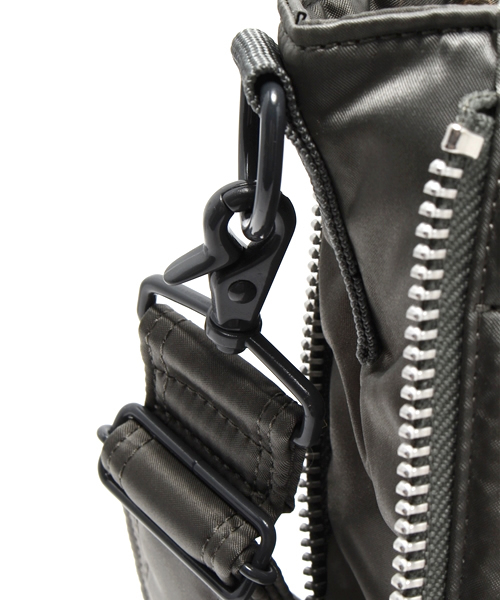 PORTER（ポーター）の「PORTER TANKER 2WAY TOTE BAG <B印 YOSHIDA SELECT>（トートバッグ・メンズ・ブラック系その他・ONE SIZE）」の7枚目の写真