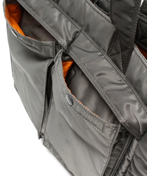 PORTER（ポーター）の「PORTER TANKER 2WAY TOTE BAG <B印 YOSHIDA SELECT>（トートバッグ・メンズ・ブラック系その他・ONE SIZE）」の8枚目の写真