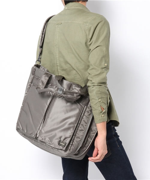 PORTER（ポーター）の「PORTER TANKER 2WAY TOTE BAG <B印 YOSHIDA SELECT>（トートバッグ・メンズ・ブラック系その他・ONE SIZE）」の3枚目の写真