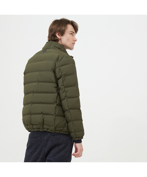 AIGLE（エーグル）の「撥水 チューブダウン スタンドカラー ジャケット（ダウンジャケット/コート・メンズ・カーキ/ワイン/ダークネイビー・SMALL/MEDIUM/LARGE/X-LARGE）」の4枚目の写真