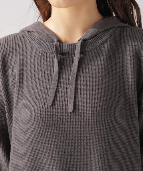 BAYFLOW(ベイフロー)の「ワッフルガラニットワンピース(ワンピース・レディース・カーキ/オフホワイト/チャコール・FREE)」の14枚目の写真