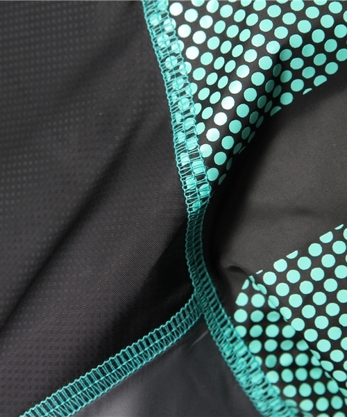 PUMA（プーマ）の「IT 裏付きウーブンジャケット - evo TRG（ナイロンジャケット・メンズ・ブラック/レッド/イエロー・LARGE/SMALL/MEDIUM/XO/O）」の11枚目の写真