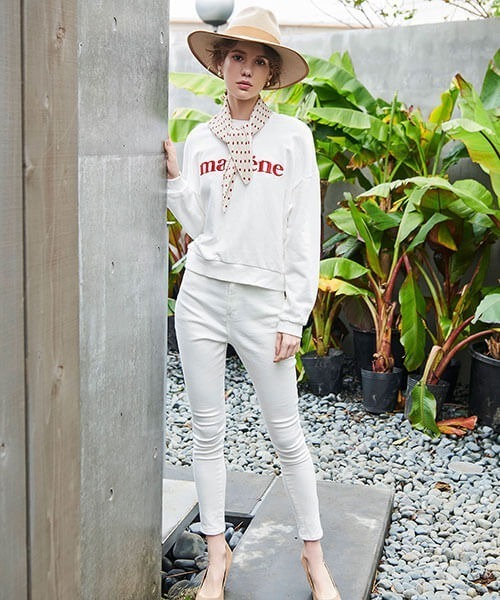 EIMY ISTOIRE（エイミーイストワール）の「ドットスカーフ付きロゴスエットプルオーバー（スウェット・レディース・ホワイト/ブラック/ベージュ/ネイビー/ピンク・FREE）」の12枚目の写真