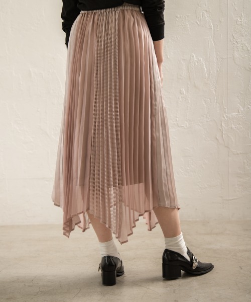 PAGEBOY(ページボーイ)の「イソザイシアープリーツスカート(スカート・レディース・オフホワイト/ブラック/パープル・FREE)」の3枚目の写真