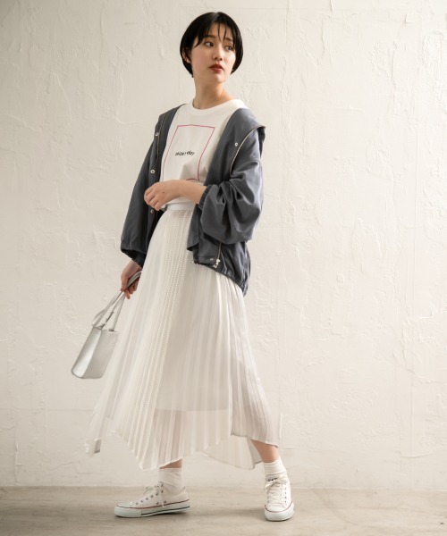 PAGEBOY(ページボーイ)の「イソザイシアープリーツスカート(スカート・レディース・オフホワイト/ブラック/パープル・FREE)」の4枚目の写真