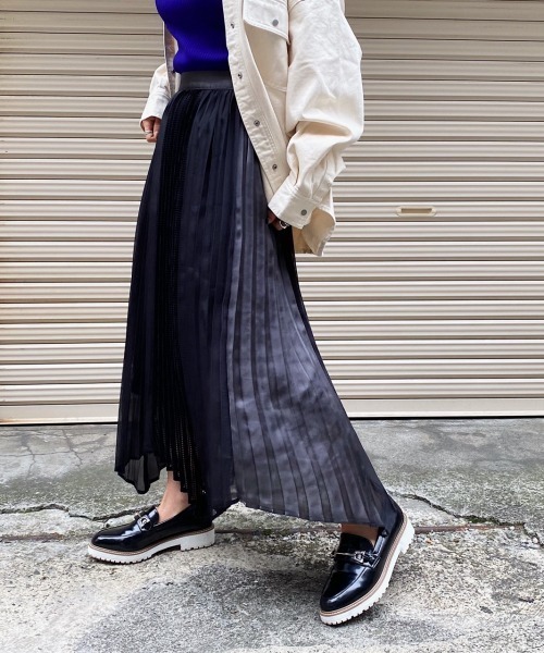 PAGEBOY(ページボーイ)の「イソザイシアープリーツスカート(スカート・レディース・オフホワイト/ブラック/パープル・FREE)」の18枚目の写真
