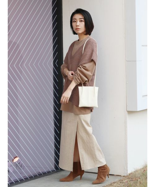 Ungrid(アングリッド)の「ストレッチスリットマキシスカート(スカート・レディース・オフホワイト/ベージュ・MEDIUM/SMALL)」の7枚目の写真