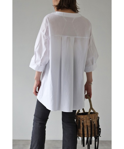 Bonjour Sagan（ボンジュールサガン）の「ノーカラースキッパーシャツ（シャツ/ブラウス・レディース・アイボリー/ベージュ/ダークブラック/ブラック・FREE）」の7枚目の写真