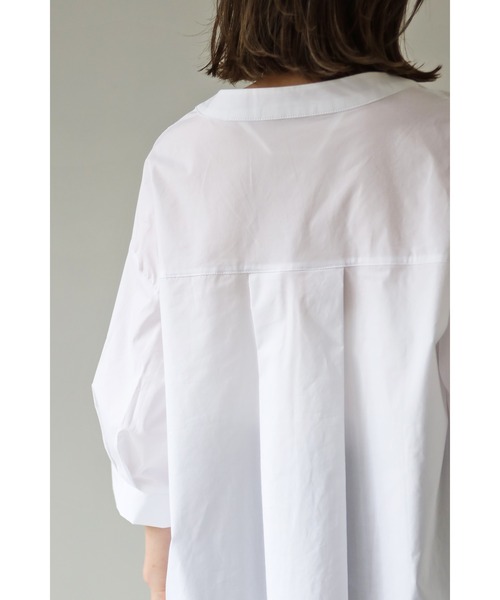 Bonjour Sagan（ボンジュールサガン）の「ノーカラースキッパーシャツ（シャツ/ブラウス・レディース・アイボリー/ベージュ/ダークブラック/ブラック・FREE）」の5枚目の写真