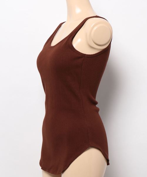 LOWRYS FARM（ローリーズファーム）の「バックオープンタンク　879404（タンクトップ・レディース・チャコールグレー/ブラウン/ピンク/アイボリー・FREE）」の5枚目の写真