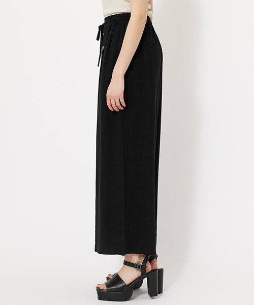 AZUL by moussy（アズールバイマウジー）の「LINEN WIDE PANTS/リネンワイドパンツ（その他パンツ・レディース・キャメル/ブラック/ライトベージュ・SMALL/MEDIUM）」の10枚目の写真