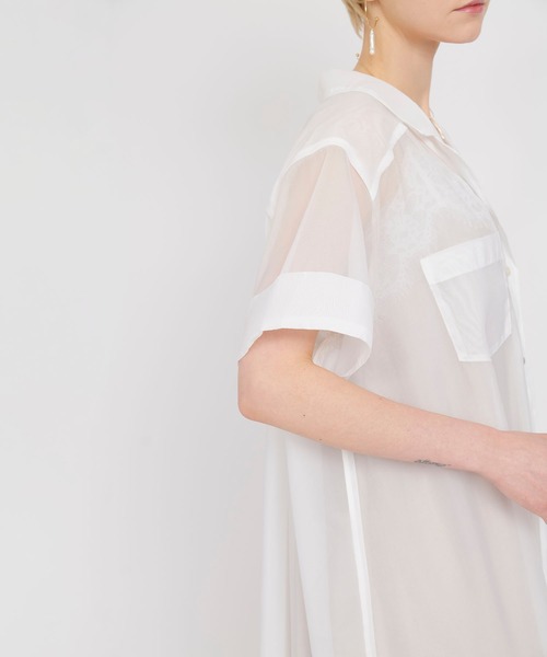 KOH.style（コースタイル）の「インナーワンピ付シアーロングシャツワンピ（ワンピース・レディース・グレー/ブラック/オフホワイト・FREE）」の4枚目の写真