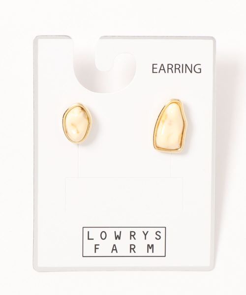 LOWRYS FARM（ローリーズファーム）の「アシメジュシイヤリング　895032（イヤリング・レディース・ブラウン/グリーン/アイボリー・FREE）」の2枚目の写真