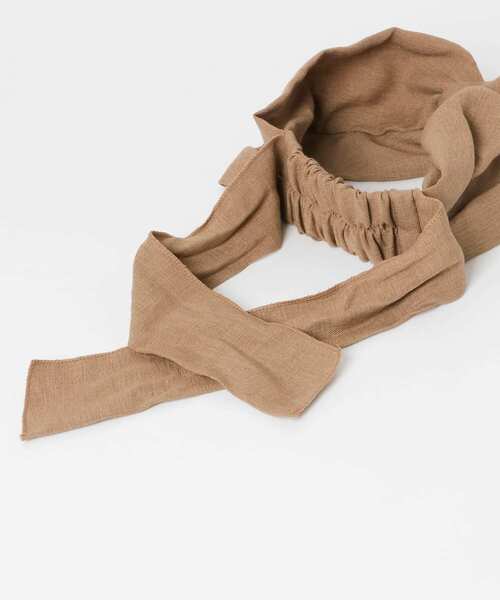 SMELLY(スメリー)の「バックリボンヘアターバン(ヘアバンド・レディース・ブラック/ベージュ・-)」の8枚目の写真