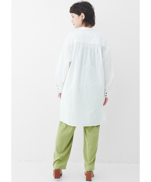 MEDE19F（メデジュウキュウ）の「ＭＥＤＥ１９Ｆ　オーバーサイズグランパシャツ（シャツ/ブラウス・レディース・オフホワイト・MEDIUM/LARGE/X-LARGE/XX-LARGE）」の3枚目の写真