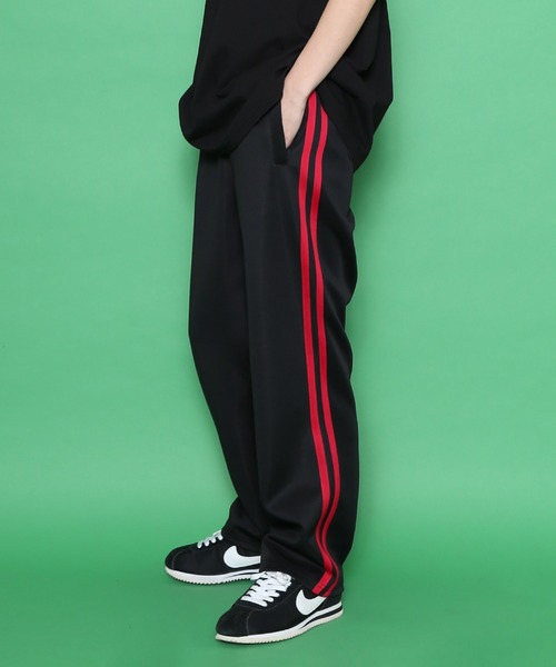 PUNYUS(プニュズ)の「フードトラックパンツ(その他パンツ・レディース・オレンジ/グリーン/レッド/ブラック/ブルー/イエロー/パープル/ピンク/サックスブルー/ライトパープル/ホワイト/ブラック系その他/ブラウン・3/1/4/2)」の3枚目の写真