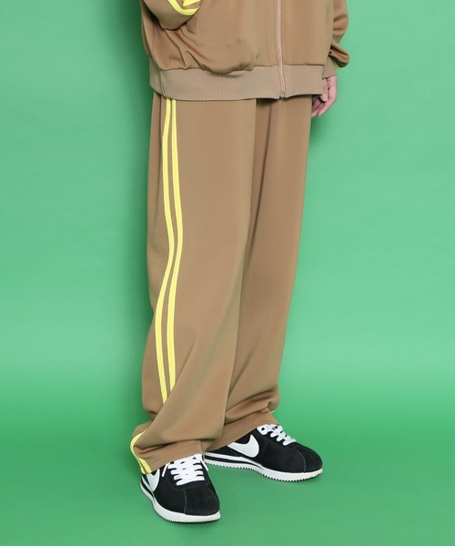 PUNYUS(プニュズ)の「フードトラックパンツ(その他パンツ・レディース・オレンジ/グリーン/レッド/ブラック/ブルー/イエロー/パープル/ピンク/サックスブルー/ライトパープル/ホワイト/ブラック系その他/ブラウン・3/1/4/2)」の20枚目の写真