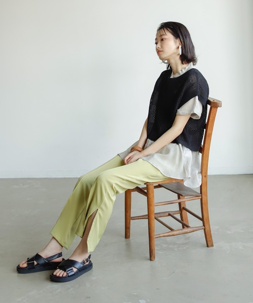 Birthday room（バースデイルーム）の「厚底クロスストラップラバーベルトフラットサンダル（サンダル・レディース・ブラック・S/M/L）」の5枚目の写真