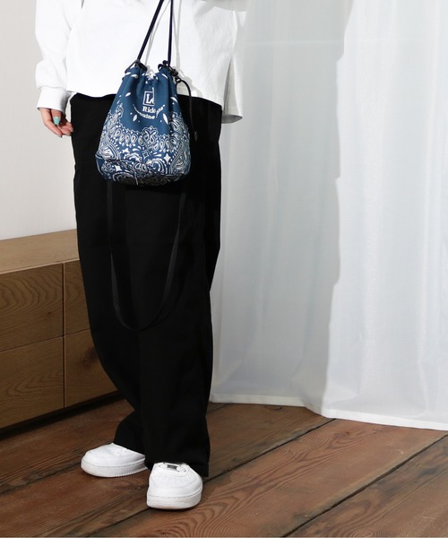 Lee（リー）の「Lee/リー　リラックスペインターパンツ（デニムパンツ・レディース・アイボリー/ブラック/ライトグリーン/インディゴブルー・MEDIUM/SMALL）」の19枚目の写真