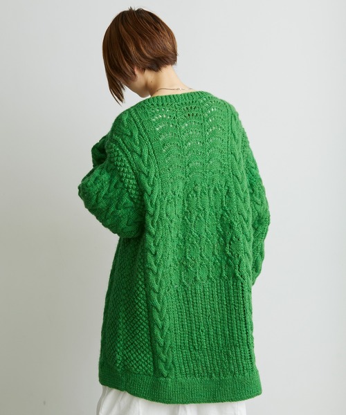 cardo fabrica（カルドファブリカ）の「ケーブル×透かし編みハンドニットＶネックカーディガン（カーディガン/ボレロ・レディース・グリーン・FREE）」の12枚目の写真