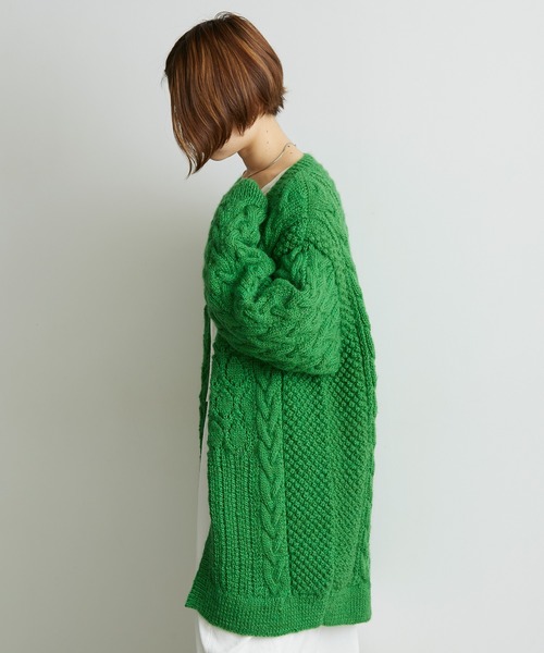 cardo fabrica（カルドファブリカ）の「ケーブル×透かし編みハンドニットＶネックカーディガン（カーディガン/ボレロ・レディース・グリーン・FREE）」の14枚目の写真