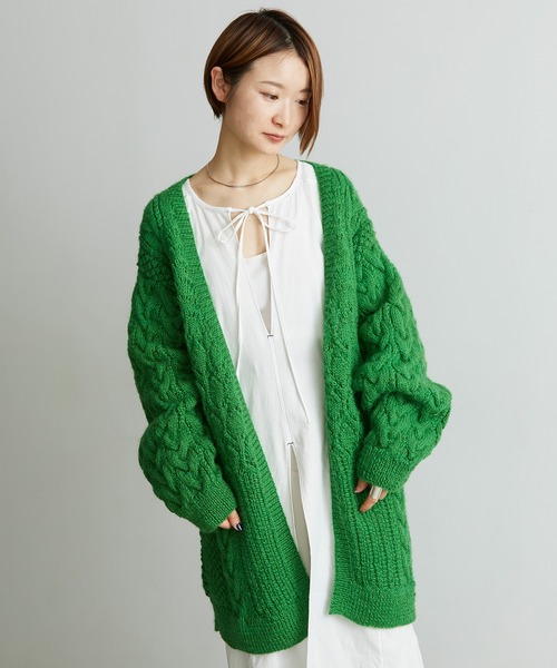 cardo fabrica（カルドファブリカ）の「ケーブル×透かし編みハンドニットＶネックカーディガン（カーディガン/ボレロ・レディース・グリーン・FREE）」の15枚目の写真