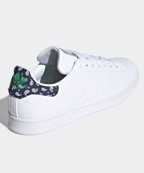 adidas（アディダス）の「スタンスミス [STAN SMITH] アディダスオリジナルス（スニーカー・メンズ・ホワイト×ネイビー・23.5cm/25.0cm/26.5cm/28.0cm/23.0cm/25.5cm/27.0cm/27.5cm/29.0cm/24.5cm/26.0cm/22.0cm/28.5cm/22.5cm/24.0cm）」の4枚目の写真