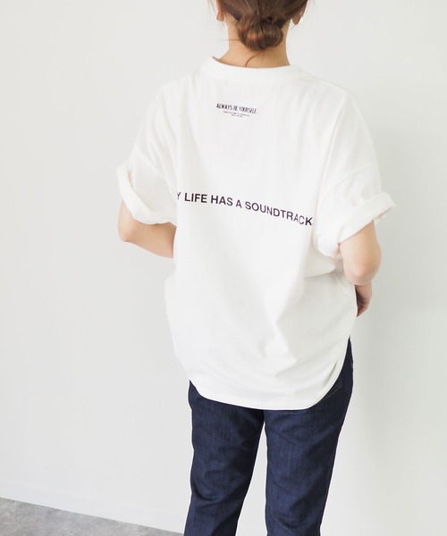 Riberry（リベリー）の「フォト＆バックプリントコットンTシャツ（Tシャツ/カットソー・レディース・オフホワイト/スミクロ・FREE）」の4枚目の写真