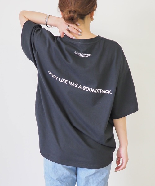 Riberry（リベリー）の「フォト＆バックプリントコットンTシャツ（Tシャツ/カットソー・レディース・オフホワイト/スミクロ・FREE）」の12枚目の写真