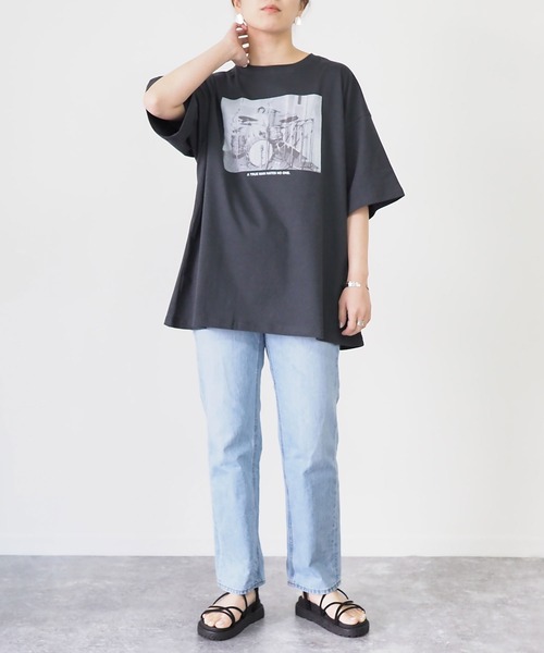 Riberry（リベリー）の「フォト＆バックプリントコットンTシャツ（Tシャツ/カットソー・レディース・オフホワイト/スミクロ・FREE）」の14枚目の写真