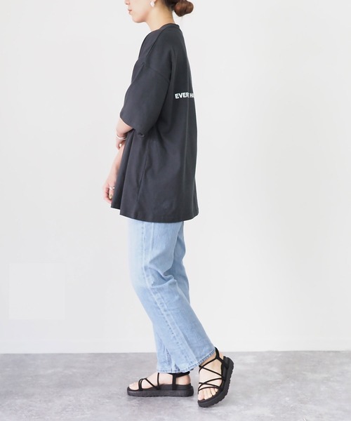 Riberry（リベリー）の「フォト＆バックプリントコットンTシャツ（Tシャツ/カットソー・レディース・オフホワイト/スミクロ・FREE）」の15枚目の写真