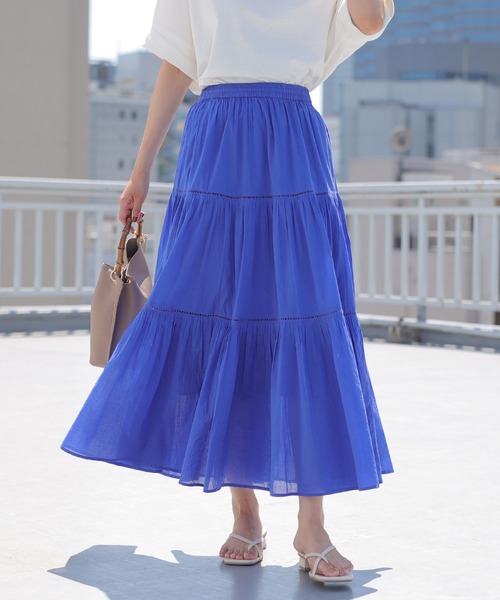 AMERICAN HOLIC（アメリカンホリック）の「ティアードソフトギャザースカート　＊（スカート・レディース・その他14/ブラック/オフホワイト/ブラウン/ブルー・FREE）」の4枚目の写真