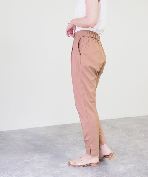 Riberry（リベリー）の「ストレッチテーパードパンツ（その他パンツ・レディース・ブラック/ベージュ/ブラウン・MEDIUM）」の10枚目の写真