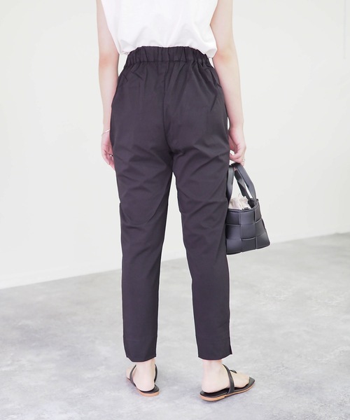 Riberry（リベリー）の「ストレッチテーパードパンツ（その他パンツ・レディース・ブラック/ベージュ/ブラウン・MEDIUM）」の5枚目の写真