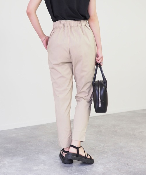 Riberry（リベリー）の「ストレッチテーパードパンツ（その他パンツ・レディース・ブラック/ベージュ/ブラウン・MEDIUM）」の12枚目の写真