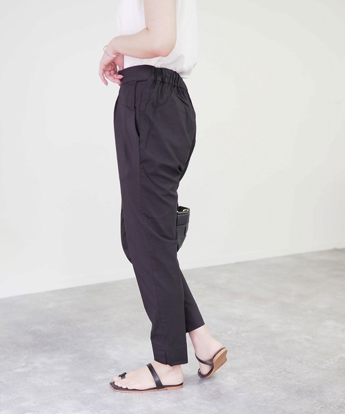 Riberry（リベリー）の「ストレッチテーパードパンツ（その他パンツ・レディース・ブラック/ベージュ/ブラウン・MEDIUM）」の18枚目の写真