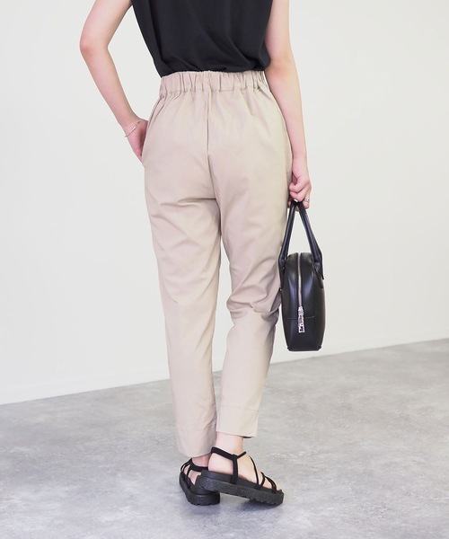 Riberry（リベリー）の「ストレッチテーパードパンツ（その他パンツ・レディース・ブラック/ベージュ/ブラウン・MEDIUM）」の17枚目の写真